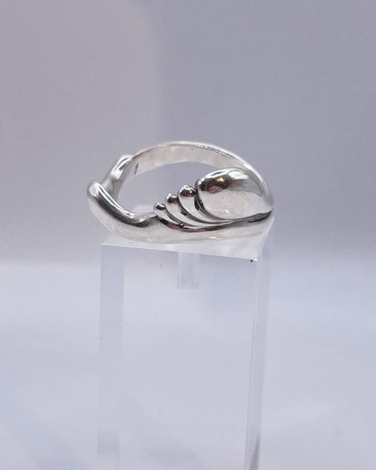 Dripwave ring